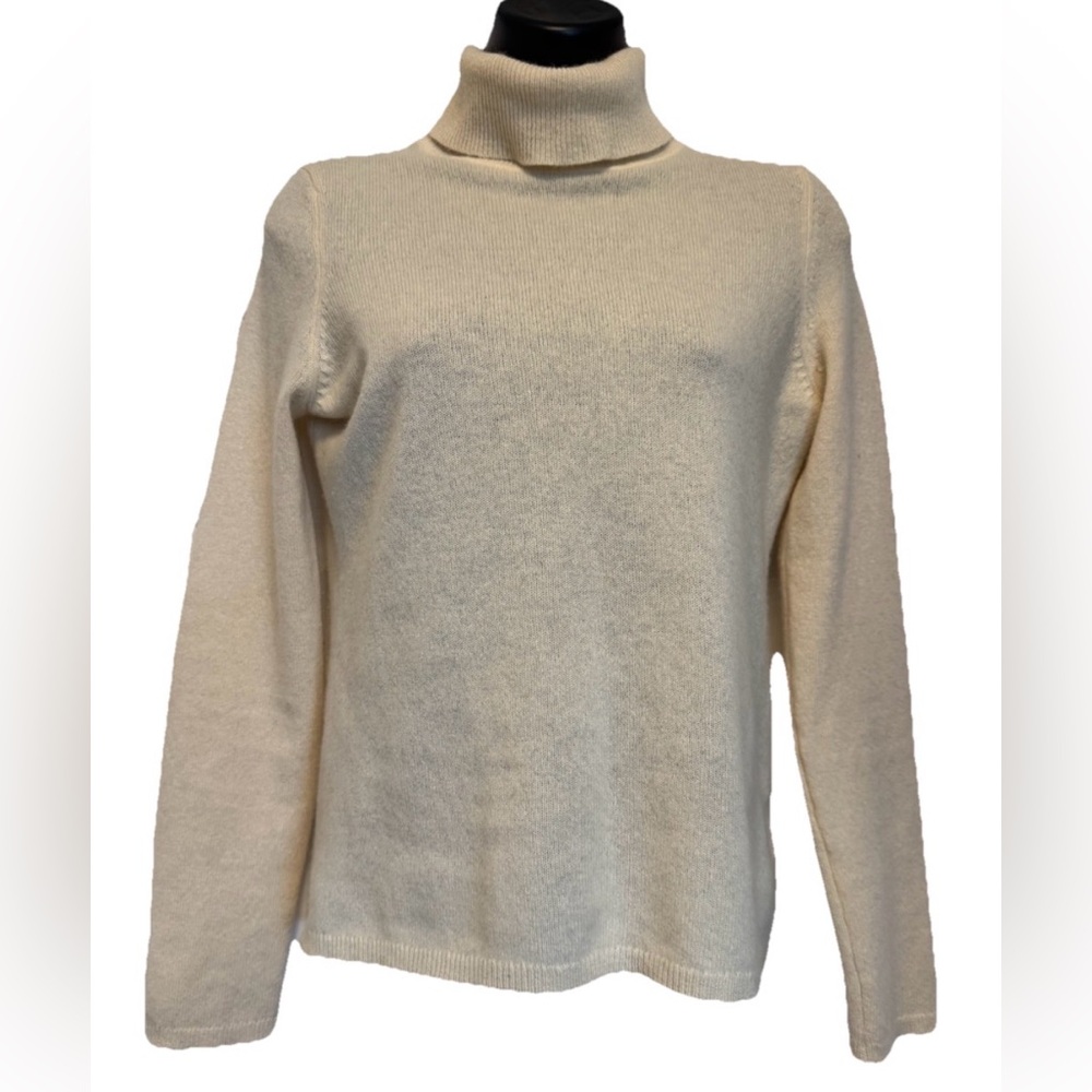 Charter Club Luxury Women's XS Cream 100% Cashmere Turtleneck Sweater Pullover